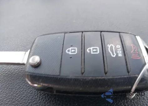 2019 Kia Optima Lx из США, поврежденный, VIN 5XXGT4L32KG280041